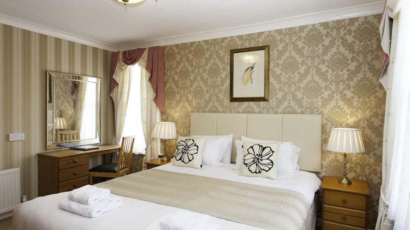 Elmington House- Adults Only