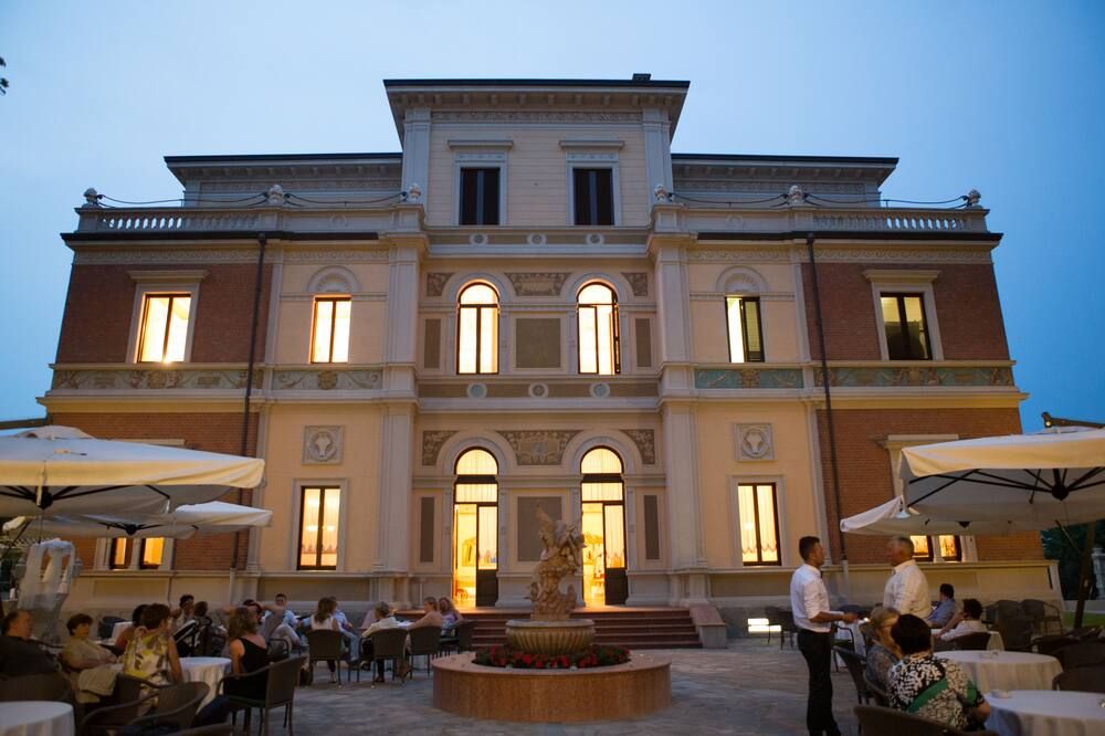 هوتل فيلا بورجيزي