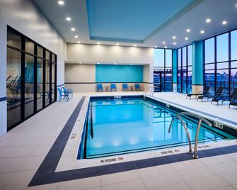 Staybridge Suites Niagara-On-The-Lake By IHG - St. Catharines - Pool