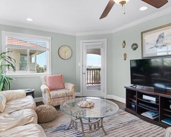 Sunset Harbor Palms 1-311 - Navarre - Living room