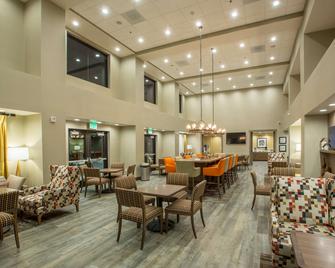 Hampton Inn & Suites Buellton/Santa Ynez Valley, CA - Buellton - Restaurante