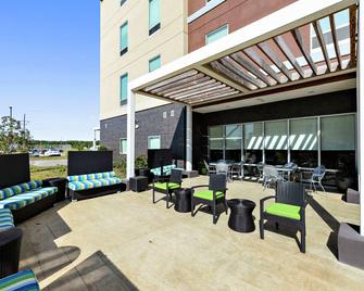 Home2 Suites by Hilton Gulfport I-10 - Gulfport - Patio