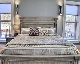 Rock House North Side Suite, Downtown, Vip Parking - Eureka Springs
