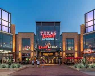 Walk to AT&T Stadium , Globelife from Cozy 2bd/ba Apartment - Arlington