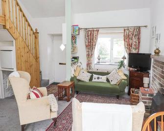 Quarry Cottage - Bangor - Living room
