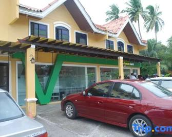 RedDoorz Plus @ Balai Sofia Bed & Breakfast - Talisay