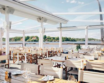 Hotel J - Nacka - Restaurante