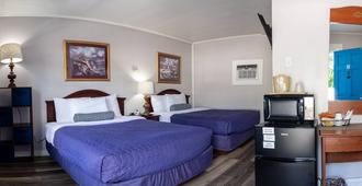 Belle Isle Motel - Bar Harbor - Bedroom