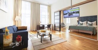 Hilight Suites Hotel - Vienna - Living room