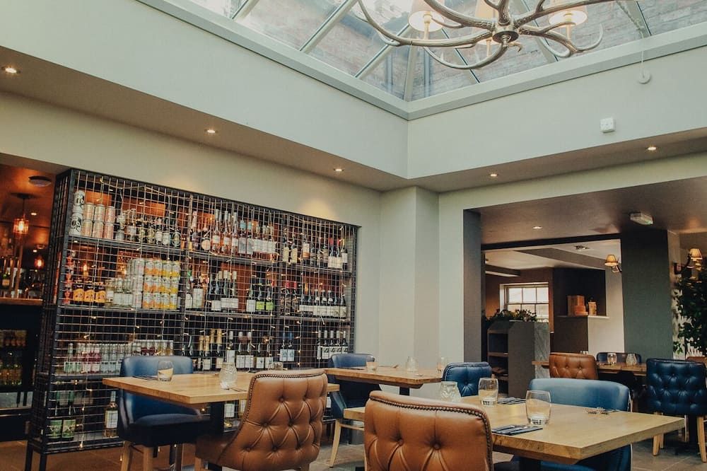 Plum and Partridge Inn - York - Bar
