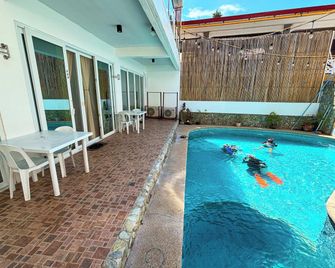 Arkipelago Divers and Beach Resort - Puerto Galera - Uima-allas