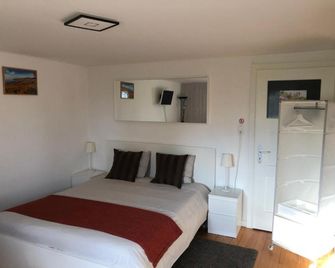 Au Bonheur Des Iris - Rolle