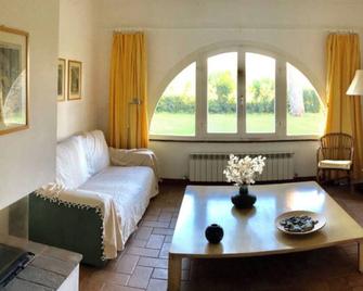 La Casa Rossa - Bibbona - Obývací pokoj