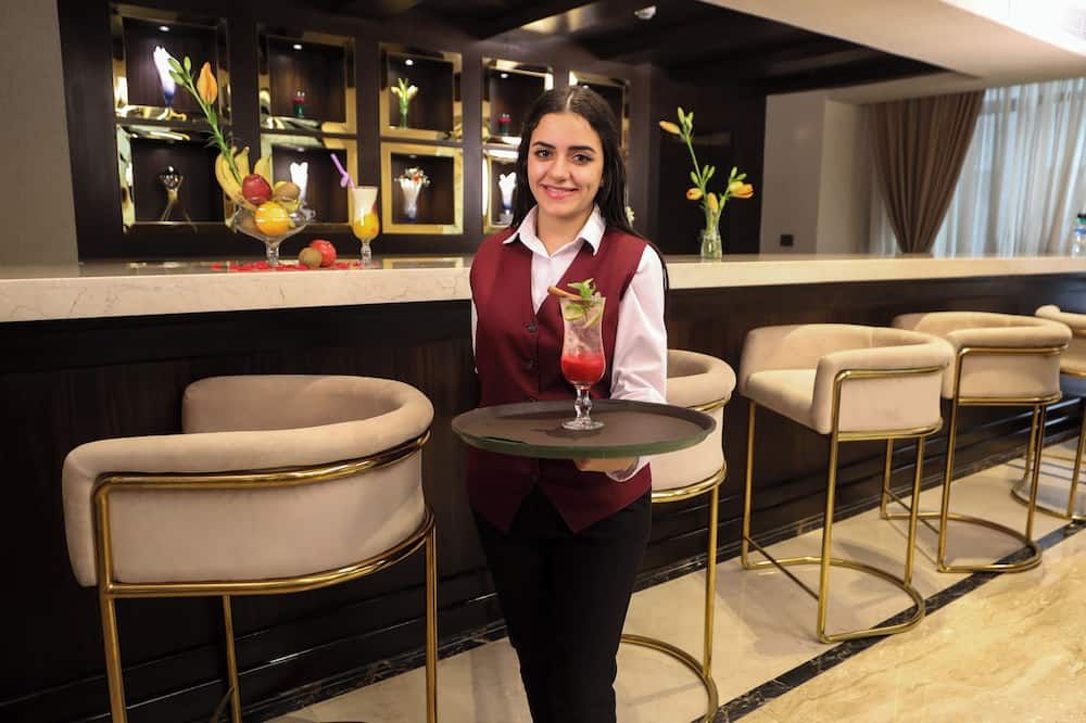 Cairo Taj Hotels & Suites- Mohandessin - קהיר