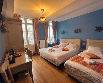 Hôtel De Calais - Le Tréport - Bedroom