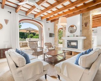 Magister Gardens, Menorca - Alaior - Wohnzimmer