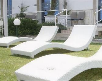 Oasis Park Hotel - Torre Dell'Orso - Patio