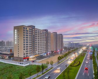 Bailihao Licheng Ruixuan Hotel (Nantong Suxitong Industrial Park Branch) - Nantong - Gebäude
