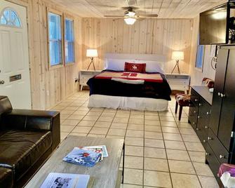 In the heart of Camp Nelson & The Sequoia National Forest - Camp Nelson - Ložnice