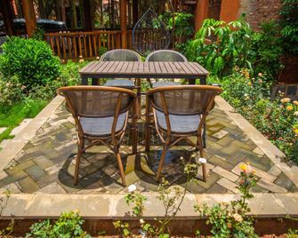 Puzhehei Yida Inn - Wenshan - Patio