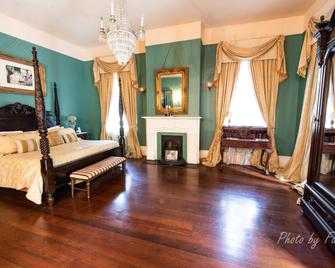 Degas House - New Orleans - Bedroom