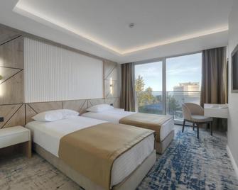 Hotel Tara Becici - Budva - Chambre