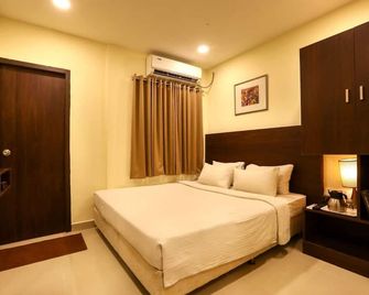 Blu Ivy Serene Serviced Apartments - Chennai - Bedroom