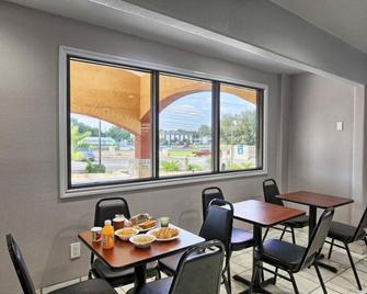 Econo Lodge Austin South - Austin - Essbereich