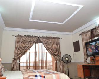 Aquatic Suites & Lounge - Lagos - Bedroom