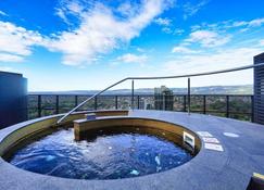 Luxury City Zen Apartment Rundle Mall With Rooftop Spa, Pool, Gym, Bbq - Adelaide - Zwembad
