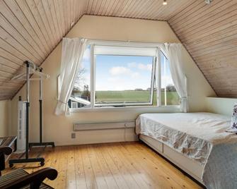 Three-Bedroom Holiday Home In Otterup - Otterup - Habitación
