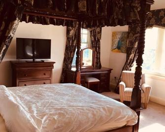 Brass Castle Country House Accommodation - Middlesbrough - Bedroom