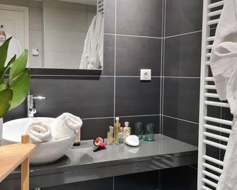 Le Mimizzz - Entraygues-sur-Truyère - Salle de bain