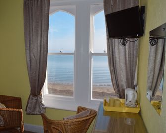 Penn House - Weymouth - Olohuone