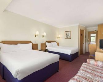 Days Inn by Wyndham Watford Gap - Northampton - Bedroom