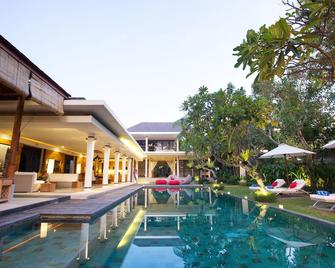 Villa Sally - North Kuta - Havuz