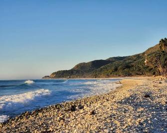 Beachfront Duplex Apt+private Jacuzzi+2 Qbed+2bath+ac+wifi+hotwater+pet Friendly - Paraíso - Beach