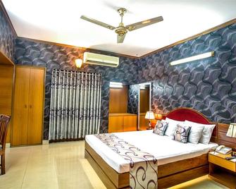 Hotel Naz Garden - Bogra - Bedroom