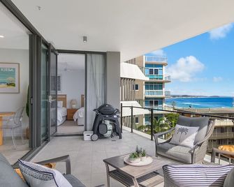 Sol 803 - Coolangatta - Balcony