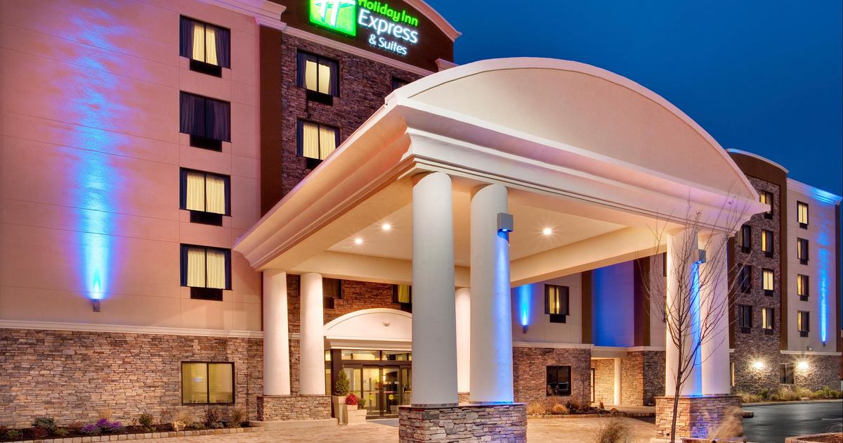 Hotels us. Holiday Inn Express.