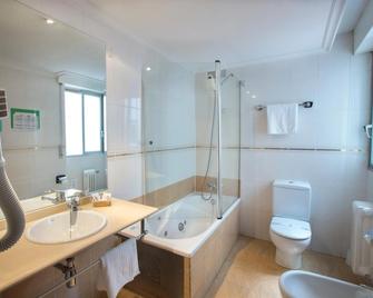 Hotel Reyes Catolicos - Salamanca - Bathroom
