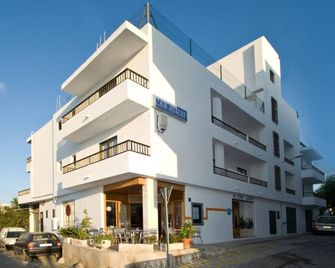 Can Jurat - San Antonio de Portmany - Edificio