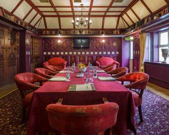 Newgrange Hotel - Navan - Dining room