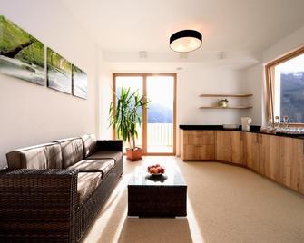 Almfamilyhotel Scherer - Obertilliach - Living room