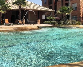 Landing Apartments Houston Southbelt - Houston - Piscine