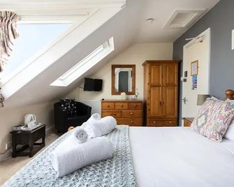 Ocean House - St. Ives - Bedroom