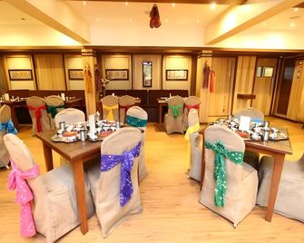 Hotel Shantiidoot - מומבאי - מסעדה