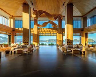 Katamaran Hotel & Resort Komodo - Labuan Bajo - Hall
