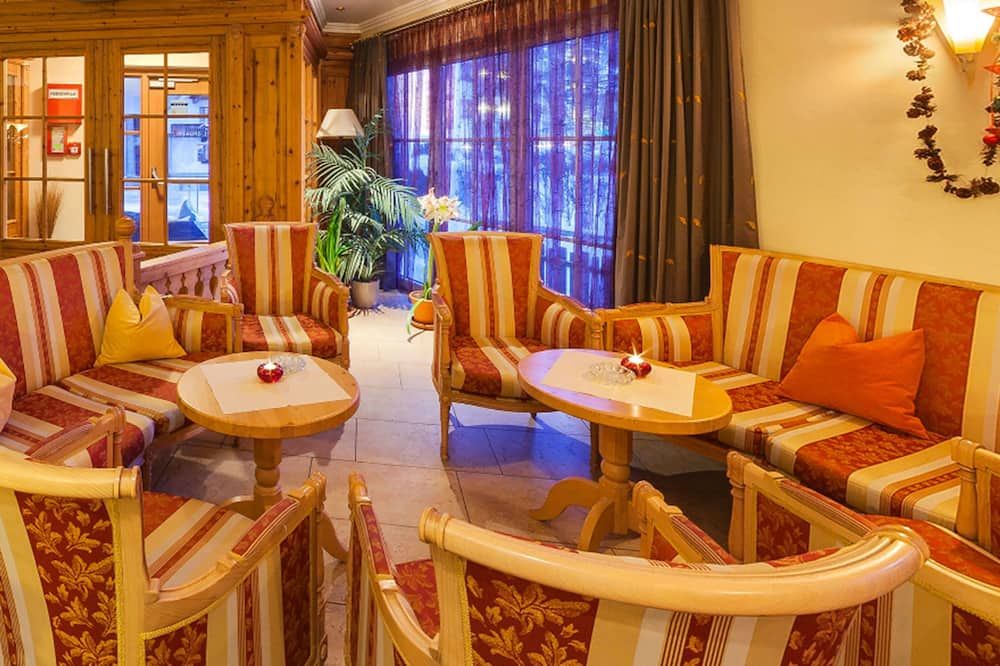 Hotel Sportalm - גרלוס - מסעדה