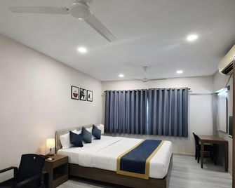 Hotel Luxe Villa - Nagpur - Habitación